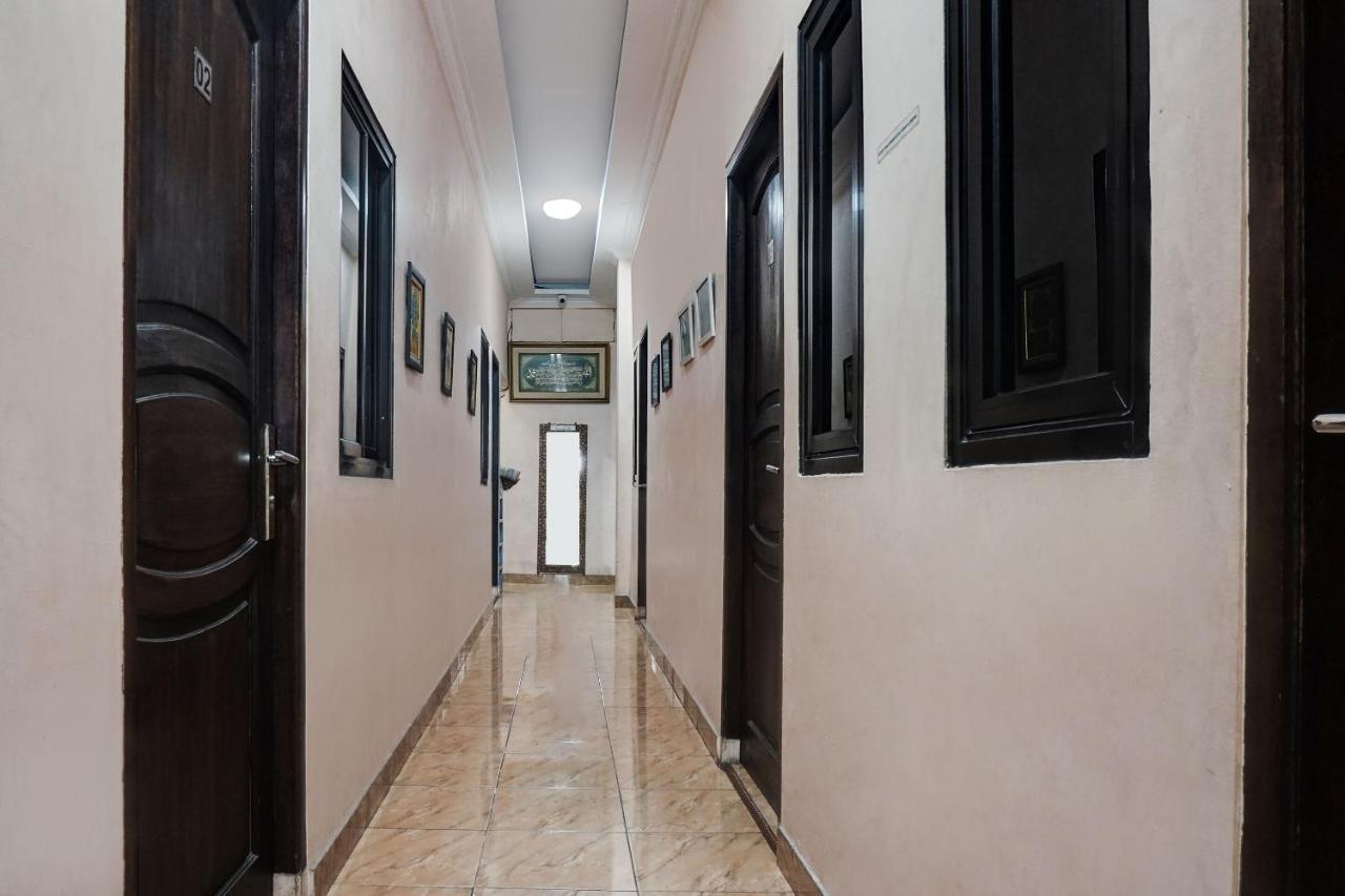 ג'קרטה Oyo 91754 Wisma Tiqita Syariah מראה חיצוני תמונה