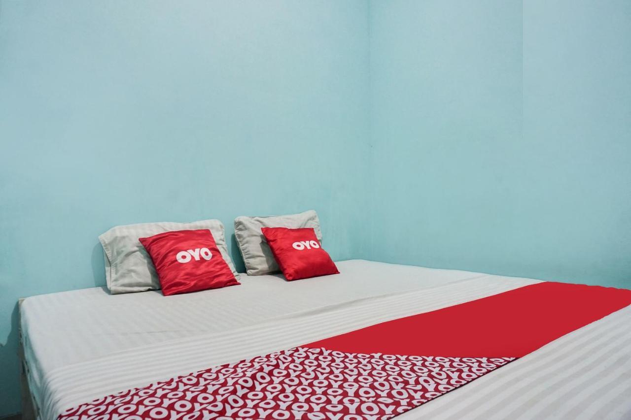 ג'קרטה Oyo 91754 Wisma Tiqita Syariah מראה חיצוני תמונה